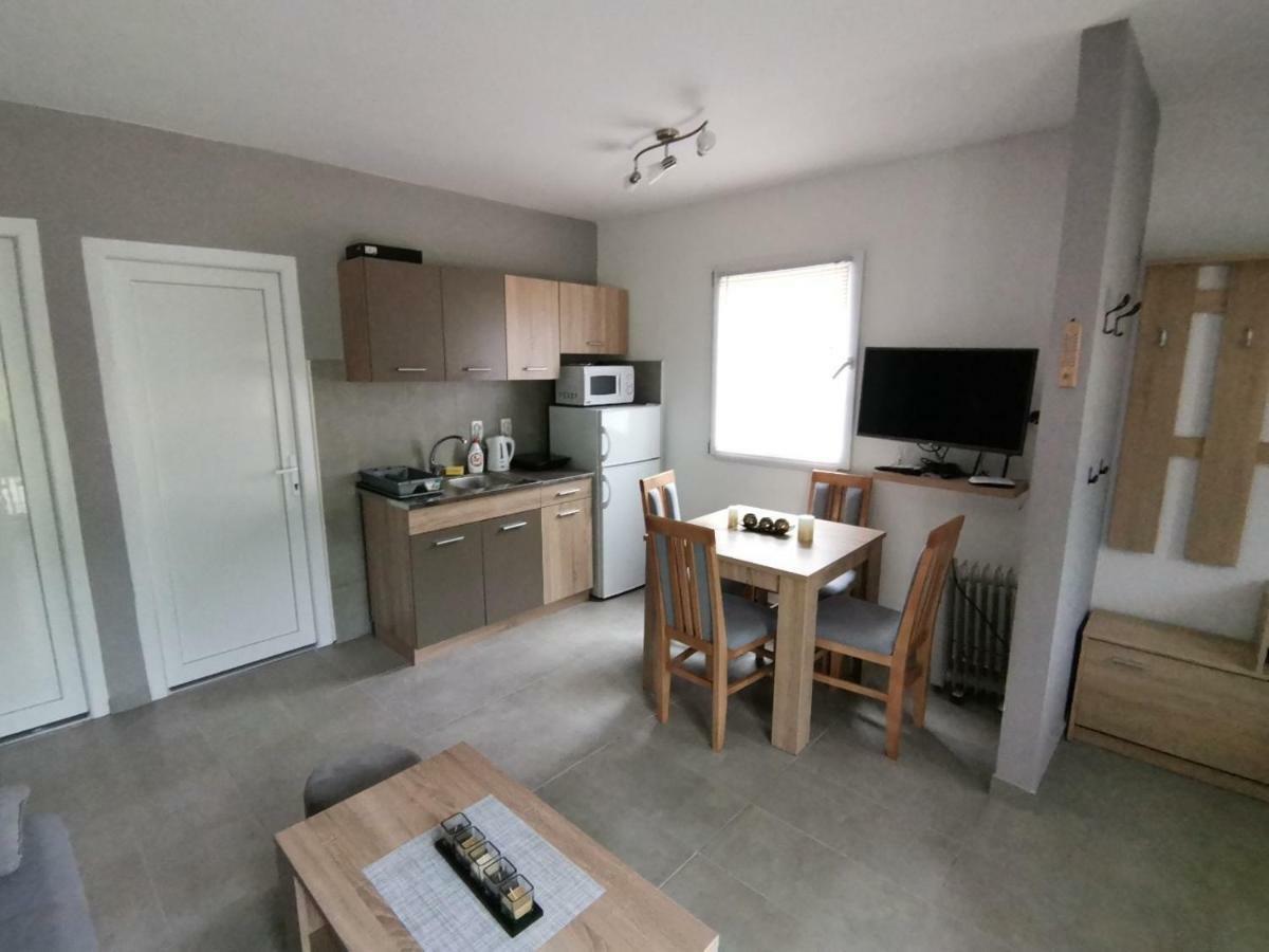 Aphrodite Hills Apartments-Stara Planina Crni Vrh ภายนอก รูปภาพ